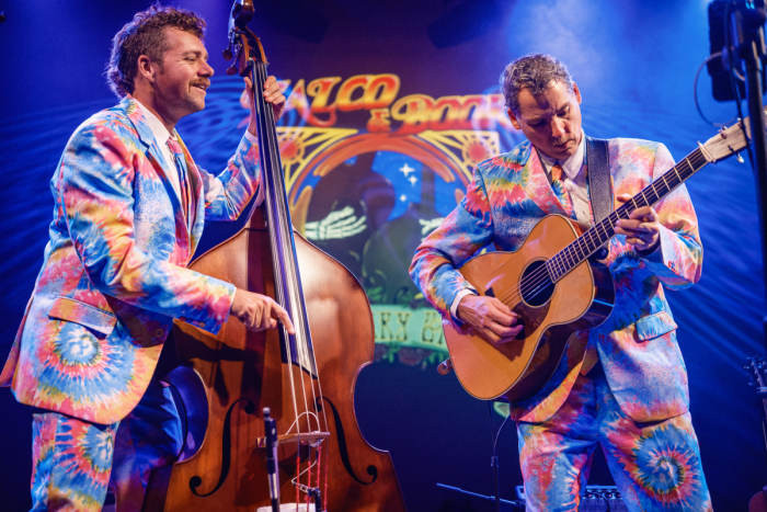 Andy Falco & Travis Book (of Infamous Stringdusters) play Jerry Garcia